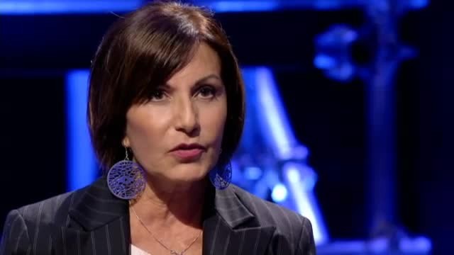 Virologist: 'Why not let fans in?' - Bóng Đá