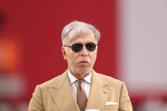 Stan Kroenke - Bóng Đá