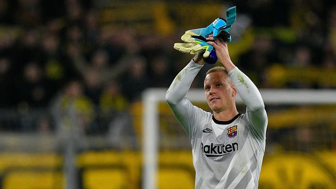 Barcelona fans take to Twitter to shower Marc-Andre ter Stegen with compliments - Bóng Đá