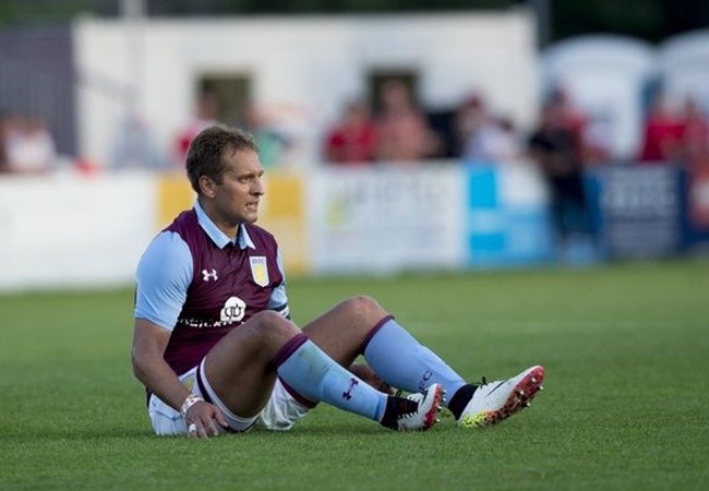 Nhìn lại 'Dreamteam' Aston Villa thua Man Utd ở League Cup 10 năm trước - Bóng Đá