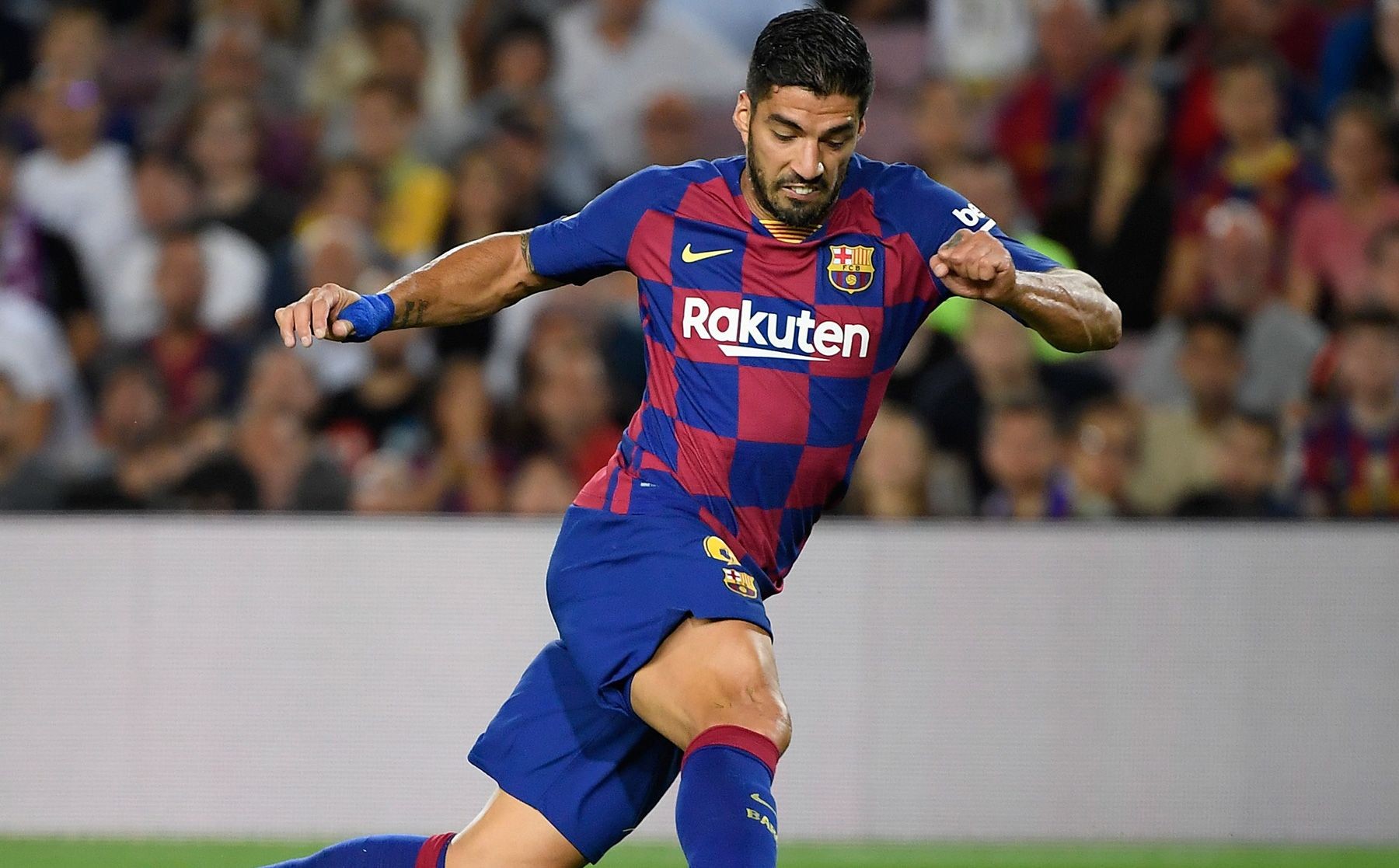 Luis Suarez ahead of schedule in recovery from knee injury - Bóng Đá