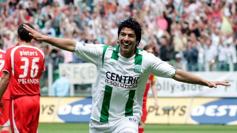 Van Dijk and Suarez support Groningen campaign - Bóng Đá