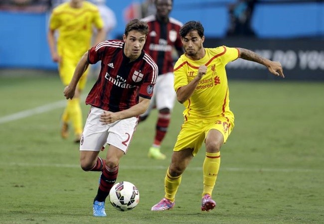 10 sao ít ai nhớ đã từng đá cho Liverpool: 'Trò cưng' Conte; 3 'cú lừa - Bóng Đá