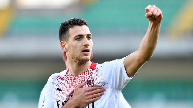 Milan muốn mua đứt Dalot - Bóng Đá