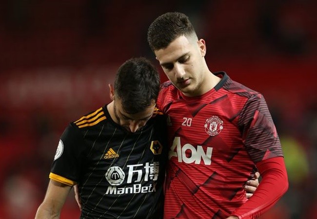 Man Utd star Bruno Fernandes denies Diogo Dalot makes his packed lunches everyday - Bóng Đá
