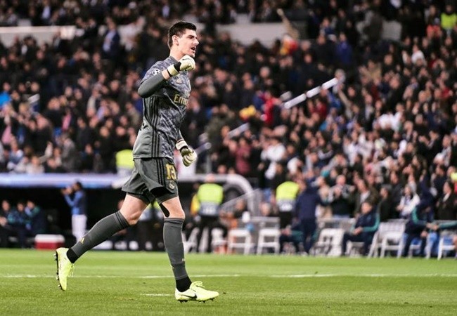 9 'siêu thủ môn' khiến châu Âu chao đảo: 'Ác mộng' Liverpool; Courtois số 1 - Bóng Đá
