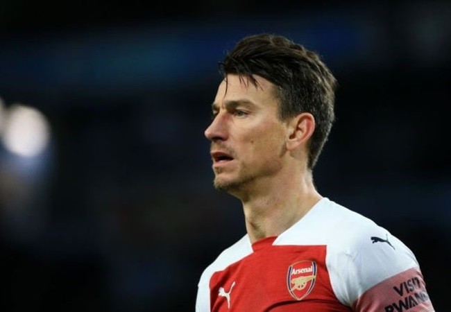 Koscielny in Bordeaux to finalise move - Bóng Đá
