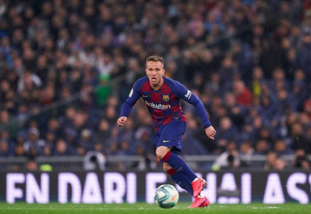 Conte keeping tabs on Arthur - Bóng Đá