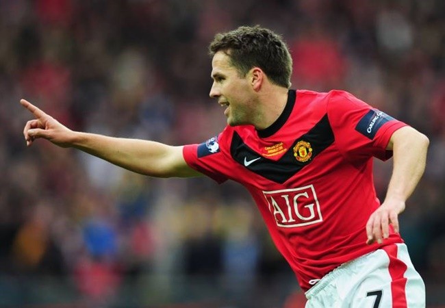 Sir Alex 'hủy diệt' Liverpool, Owen lên tiếng bênh vực gây sốc - Bóng Đá