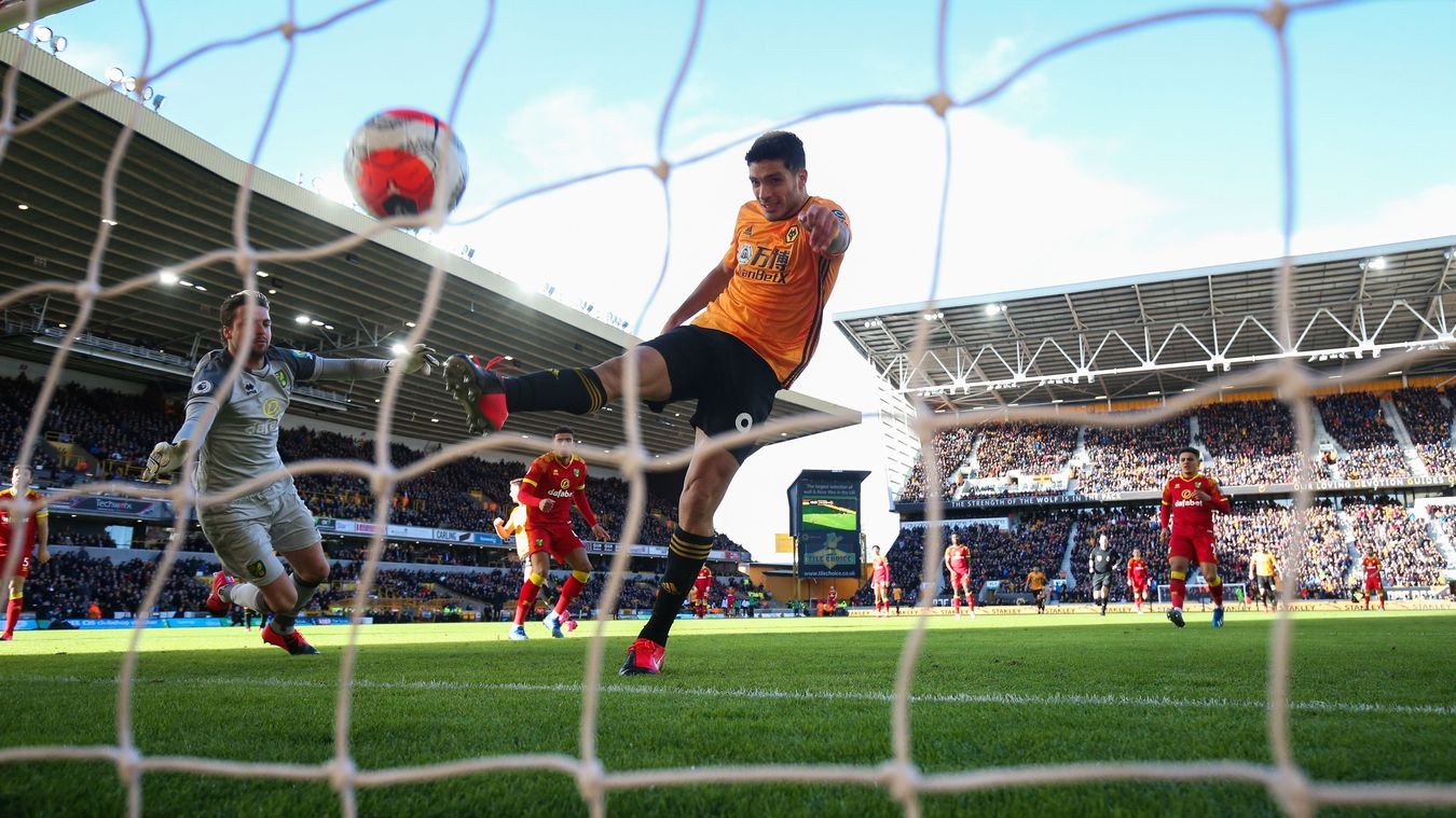 10 hình ảnh ấn tượng vòng 27 EPL: Emirates mở hội; Quỷ đỏ thăng hoa - Bóng Đá