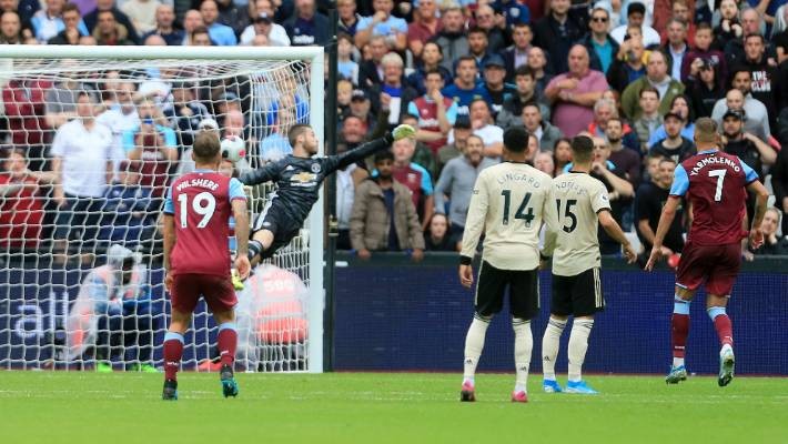 Roy Keane questions David de Gea ‘character’ after West Ham defeat - Bóng Đá