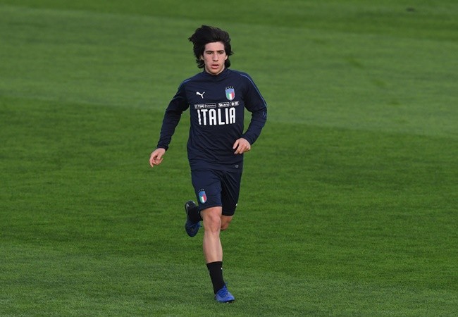 Đội hình 'thế hệ 2000' cực khủng: Sancho, Haaland và 'Pirlo đệ nhị' - Bóng Đá