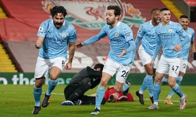GUNDOGAN LANDS PREMIER LEAGUE POTM AWARD - Bóng Đá