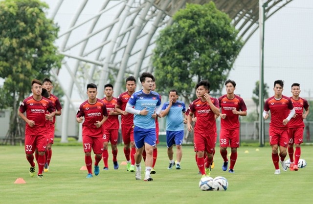 CHÍNH THỨC: Không được gọi lên ĐTQG, Đức Chinh, Tiến Dũng trở lại U22 Việt Nam - Bóng Đá