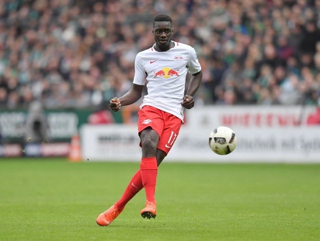 RB Leipzig defender Dayot Upamecano has opened the door to a summer transfer: “There are many clubs that want me.” - Bóng Đá