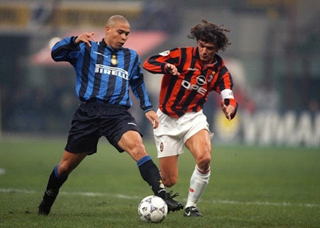 Từ Kaka đến Ronaldo: Đội hình kết hợp huyền thoại 'chất lừ' của 2 CLB thành Milan  - Bóng Đá