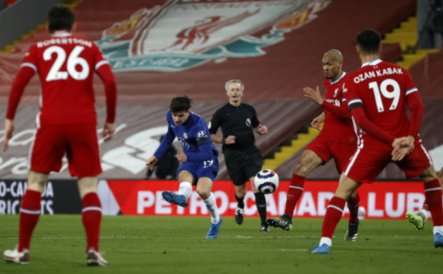 Bị sút thẳng mặt, Mane điên tiết đòi tẩn Kovacic ngay trên sân - Bóng Đá