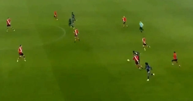 Chỉ với 4 bức ảnh, quá rõ để thấy Willian gây thất vọng lớn thế nào - Bóng Đá