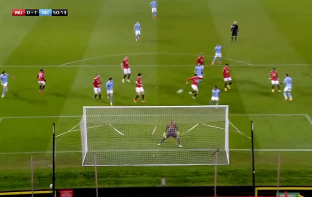 Tự biến mình thành khán giả, sao Man Utd làm đội nhà thua đau đớn - Bóng Đá