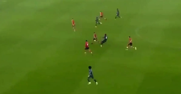 Chỉ với 4 bức ảnh, quá rõ để thấy Willian gây thất vọng lớn thế nào - Bóng Đá