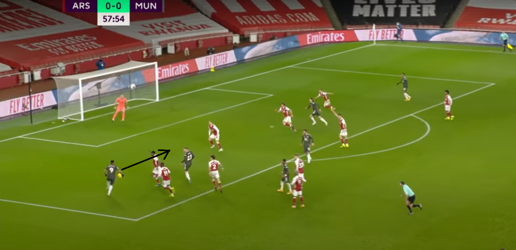 Man Utd tiki-taka: 'Chiến binh' hóa Iniesta, 'kẻ hủy diệt' làm điều không tưởng - Bóng Đá