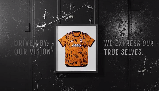 Juventus third kit - Bóng Đá