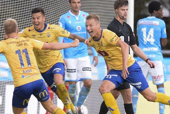 Alexander Dang lập cú đúp, tiếp tục gửi thông điệp đến thầy Park - Bóng Đá