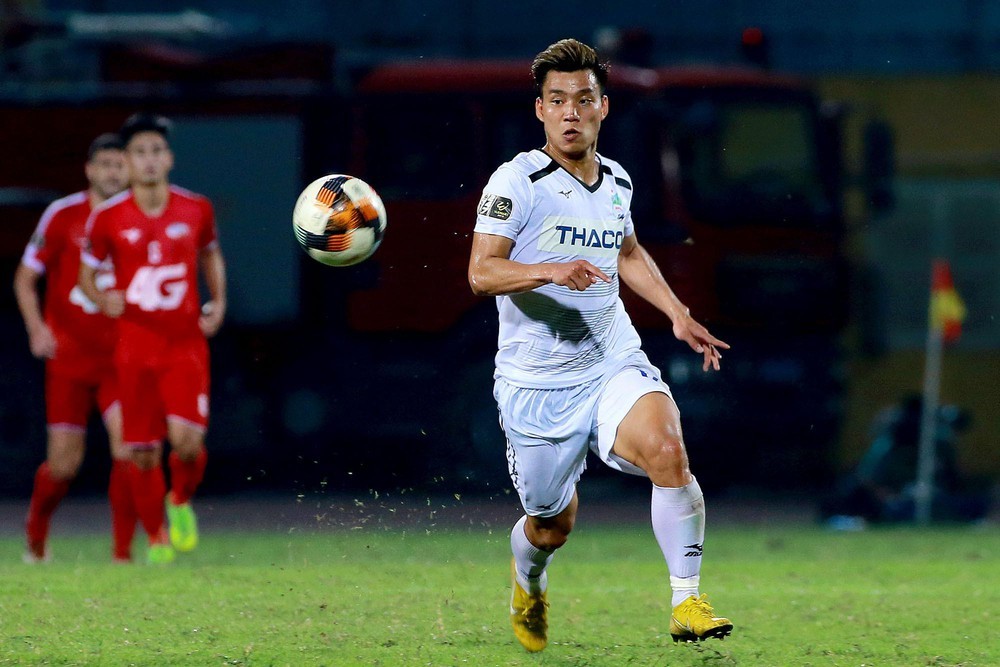 TRỰC TIẾP HAGL 1-1 SHB Đà Nẵng (Hiệp 2): Minh Vương quân bình tỷ số - Bóng Đá