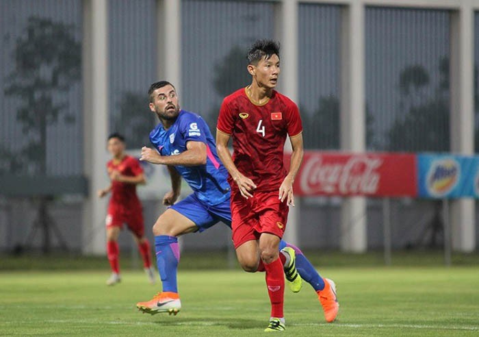 Nguyễn Khắc Vũ: 