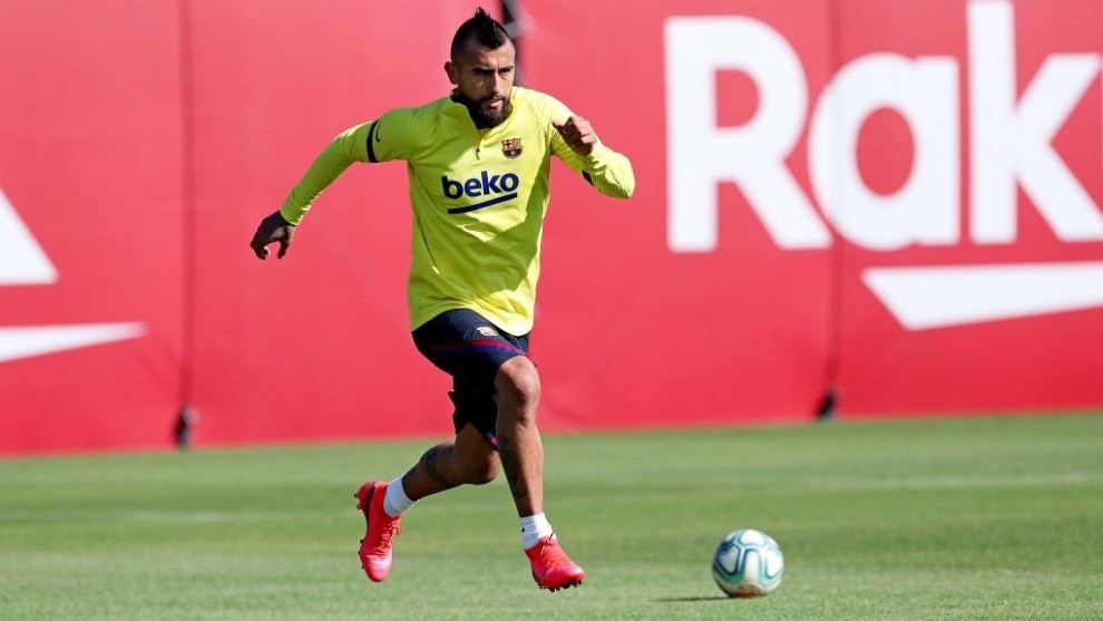 Vidal's wage demands are the final hurdle to his move to Inter - Bóng Đá