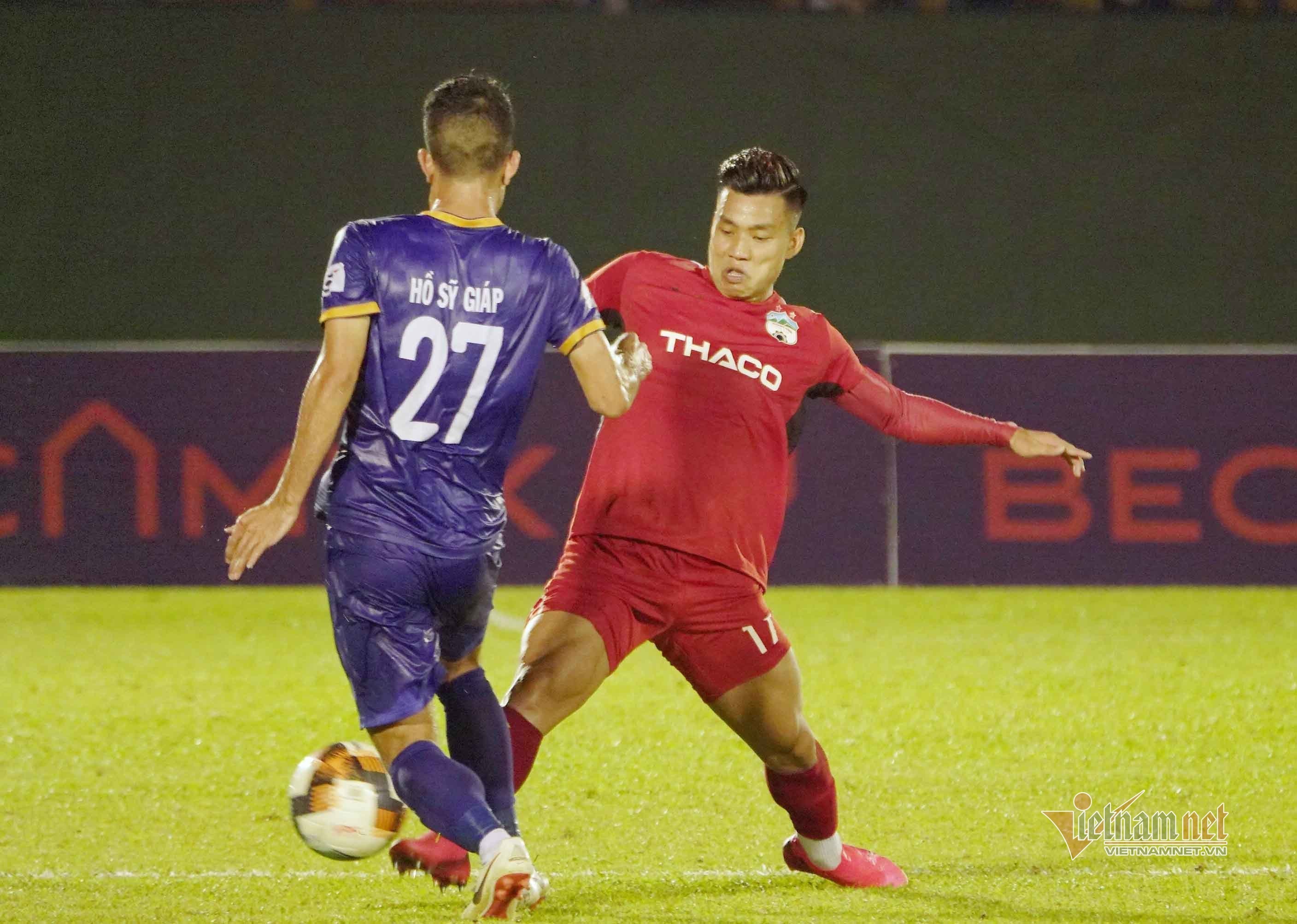 Vì sao quân bầu Đức ngày càng mất 'số má