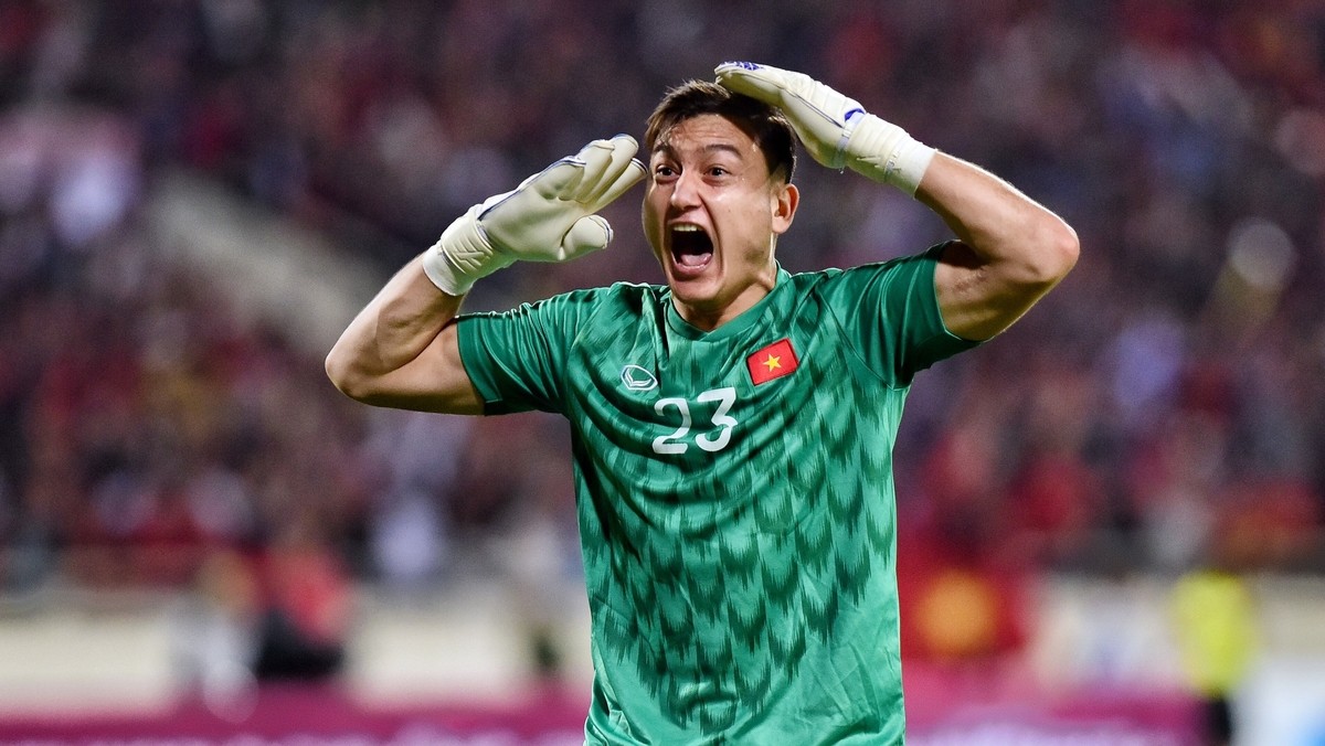 Chưa sang Nhật, Văn Lâm được 