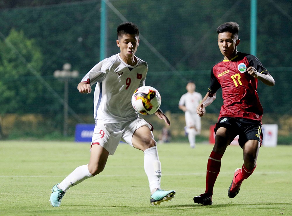 HLV Đinh Thế Nam chưa hài lòng dù U16 Việt Nam có 3 điểm - Bóng Đá