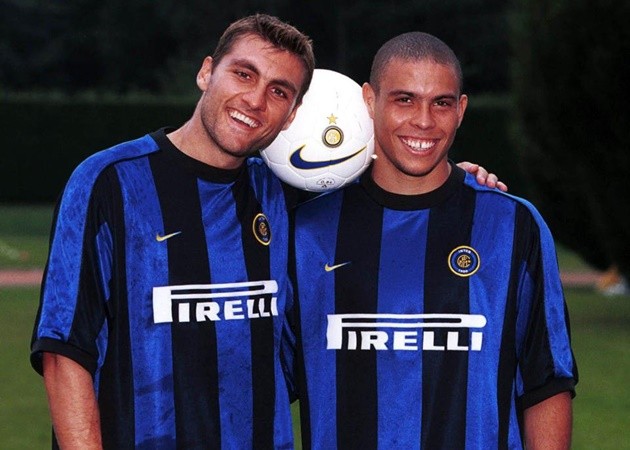 Từ Adriano đến Milito: Các sao 'bự' từng nhận 'Thùng rác vàng' Serie A - Bóng Đá