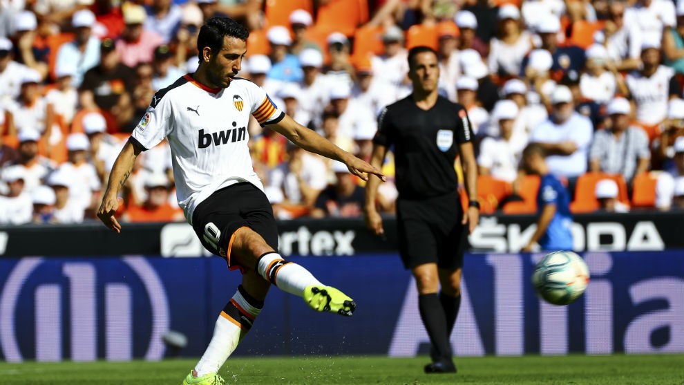 Valencia đánh rơi điểm trong ngày 