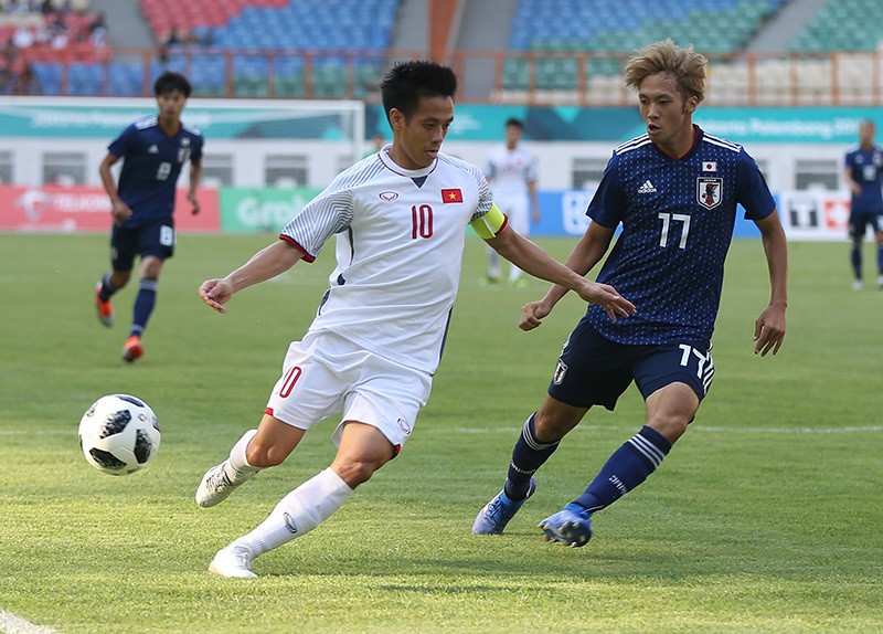 Văn Quyết lại bay cao, thầy Park bao giờ đổi ý? - Bóng Đá