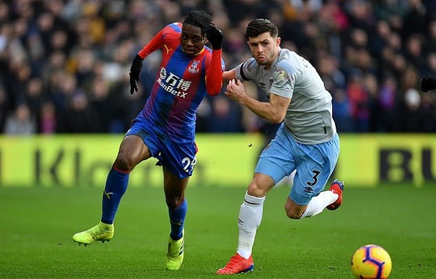 Top 5 hậu vệ cánh đắt giá nhất lịch sử: Bom tấn Man Utd chỉ chịu thua 2 cái tên - Bóng Đá