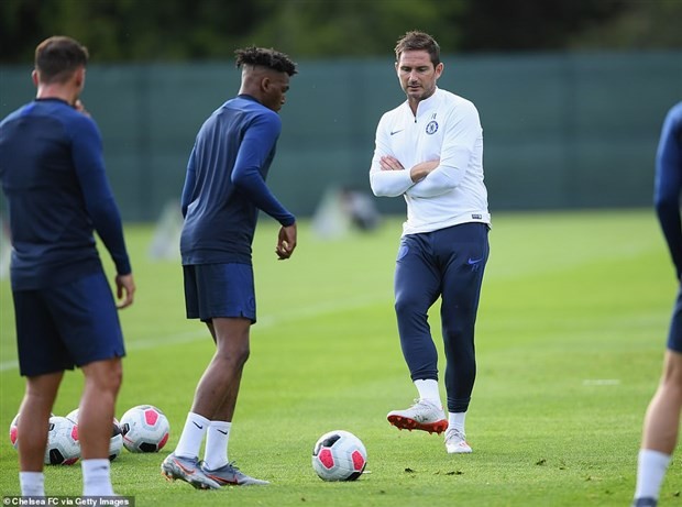 Lampard làm gì trong buổi tập đầu tiên nắm quyền tại Chelsea? - Bóng Đá