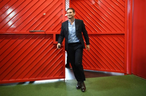 Lampard hùng hồ dẫn Chelsea tiến đánh Old Trafford - Bóng Đá