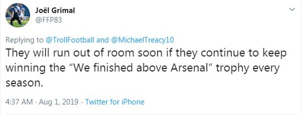  Tottenham bị đem ra chế nhạo với chiếc cúp đầu tiên - Bóng Đá