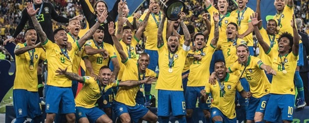 Dani Alves - Vua danh hiệu, nhưng tiếc rằng... - Bóng Đá