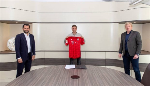 Gia hạn, sao Bayern vẫn tuân thủ 