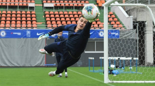 Học trò mướt mồ hôi, Lampard vẫn hả hê đứng nhìn - Bóng Đá