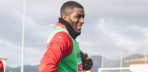 Những bản hợp đồng đắt giá nhất lịch sử Trung Hoa  - Bóng Đá