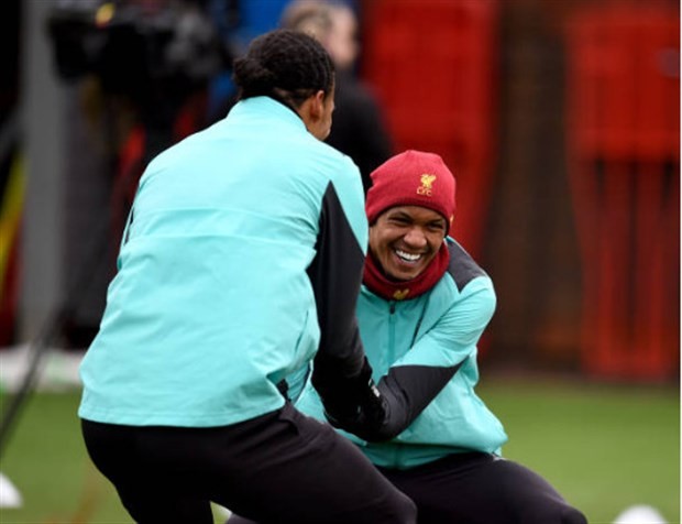 Liverpool ngày đầu hội quân, không thiếu một ai - Bóng Đá