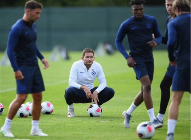 Lampard làm gì trong buổi tập đầu tiên nắm quyền tại Chelsea? - Bóng Đá