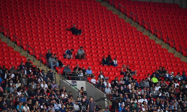 CĐV Việt Nam xôn xao với 