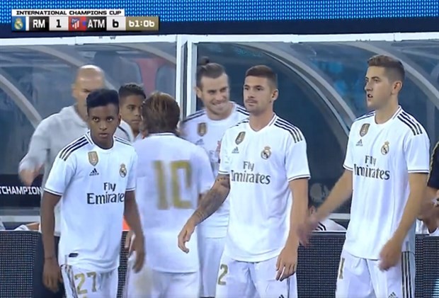 CĐV Real nói gì về 