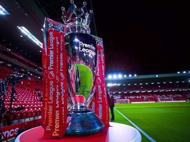 Trao cúp cho Liverpool, có phải hợp lý? - Bóng Đá