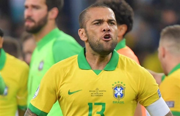 Dani Alves - Vua danh hiệu, nhưng tiếc rằng... - Bóng Đá